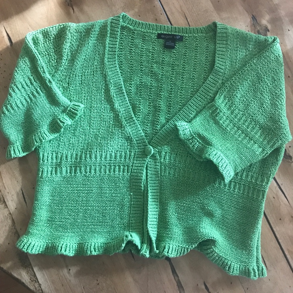 Short sleeved cropped cardigan
